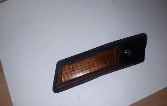 BMW 3 E36 Front fender indicator light 1378014
