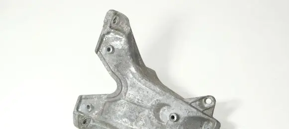 Audi A4 S4 B7 8E 8H Engine mounting bracket 8E0199308D