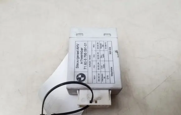 BMW 3 E90 E91 Tow bar trailer control unit/module 6795091