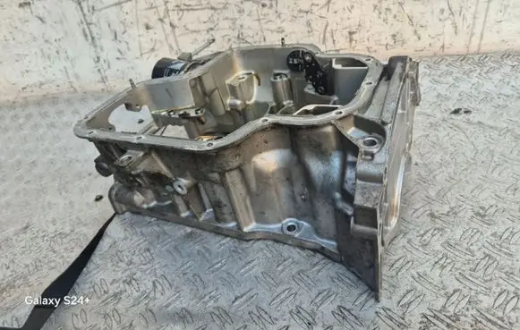 Toyota RAV 4 (XA50) Oil sump A25A 10470