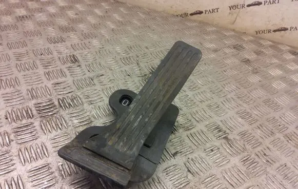 Mazda CX-3 Accelerator throttle pedal ghp941600h