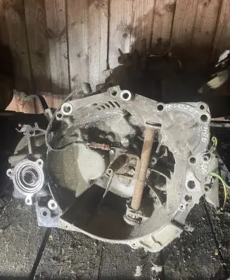 Peugeot 406 Manual 5 speed gearbox 20T500 9720562A 6GN1