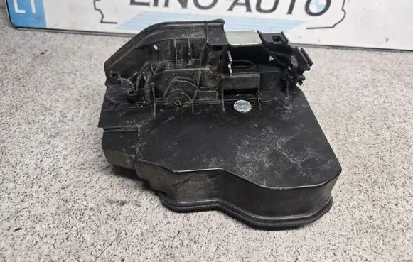 BMW 5 GT F07 Rear door lock 7229459 953702