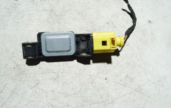 Audi A6 S6 C5 4B Airbag deployment crash/impact sensor 4B0959643C