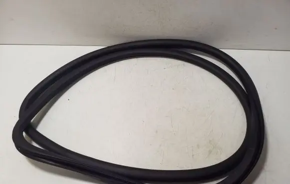 Jeep Cherokee Front door rubber seal 