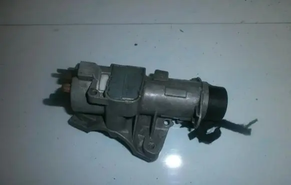 Volkswagen Golf IV Ignition lock contact 4b0905851c
