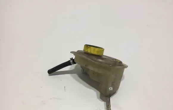 Volkswagen PASSAT B5 Brake fluid reservoir 4B0611301E