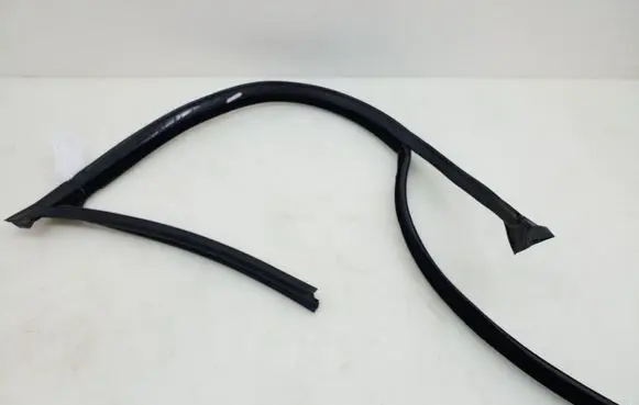 Mercedes-Benz C W204 Other front door trim element A2047250225