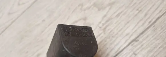 Coolant fan relay