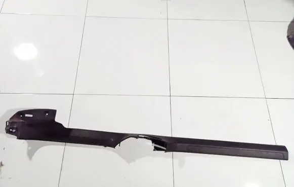 Volkswagen PASSAT B6 Front sill trim cover 3c0853370
