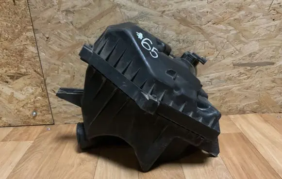 Honda FR-V Air filter box ACC12