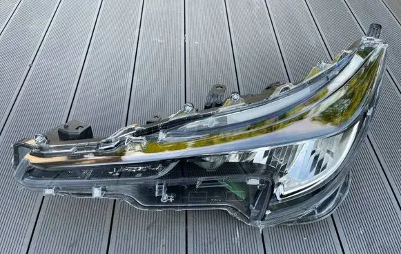 Toyota Corolla E210 E21 Headlight/headlamp 8115002S60