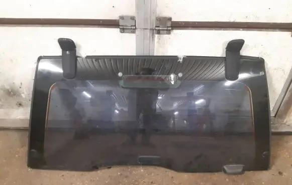 Isuzu Rodeo Opening tailgate glass 