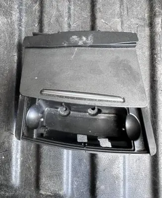 Ashtray (front)