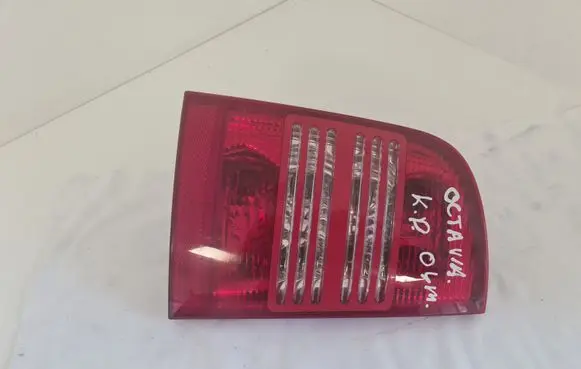 Skoda Octavia Mk1 (1U) Rear/tail lights 1U9945095B 1U9945111B