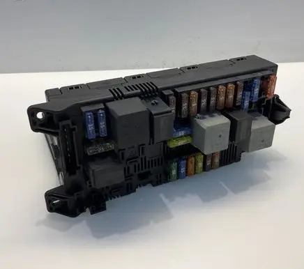 Mercedes-Benz E W211 Fuse module 2115459001 A2115459001
