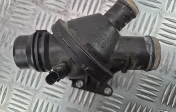 BMW X1 E84 Thermostat 6601544 763347601 6644619