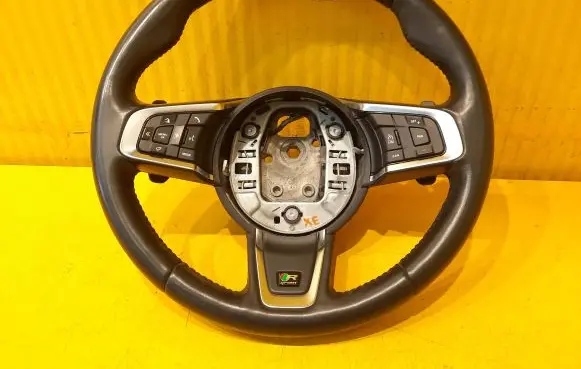 Jaguar XE Steering wheel