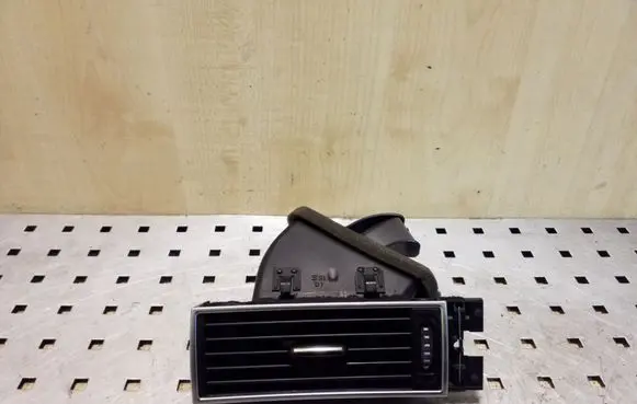 Audi A6 S6 C6 4F Dashboard side air vent grill/cover trim 4F2820901D