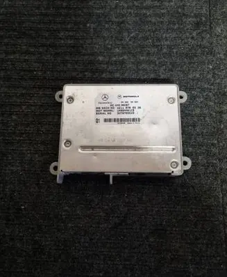 Mercedes-Benz E W211 Bluetooth control unit module A2118705526 DM70755549