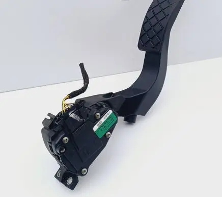 Audi A4 S4 B6 8E 8H Accelerator throttle pedal 8EI721523A 6PV00837501
