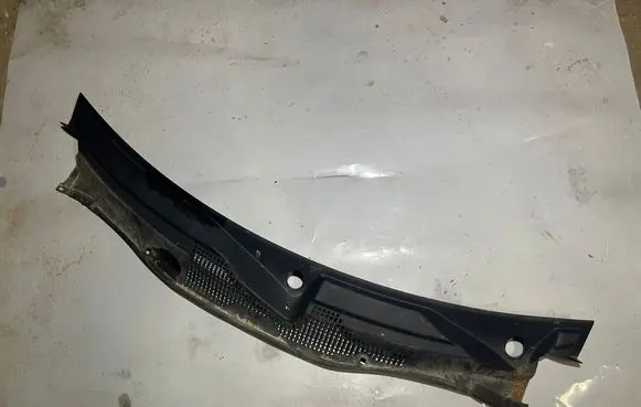 Jeep Compass Wiper trim 05303964AF