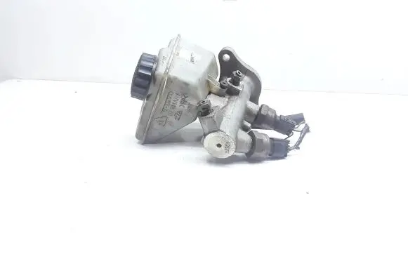 Volvo V70 Master brake cylinder 8646006 8646009