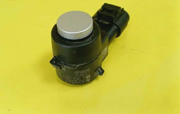 Mercedes-Benz C W204 Parking PDC sensor A2125420118