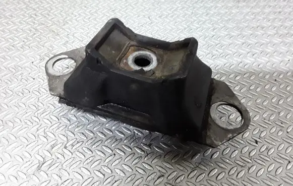 Renault Sandero I Gearbox mount 8200014932H