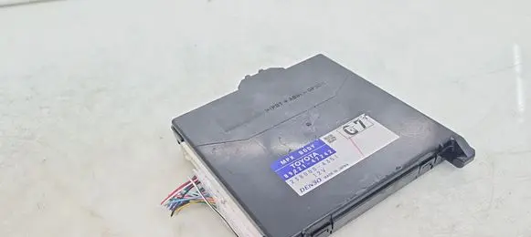 Toyota Prius+ (ZVW40) BSM Control unit 8922147242