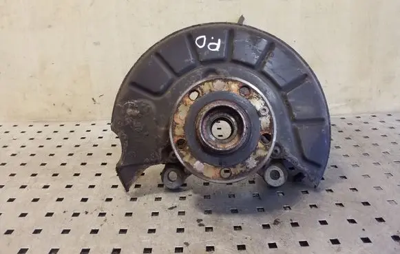 Volkswagen Tiguan Front wheel hub