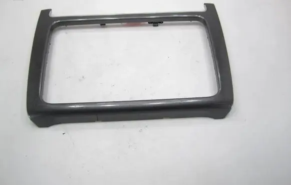 Radio/GPS head unit trim