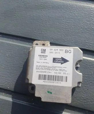 Opel Zafira A Airbag control unit/module