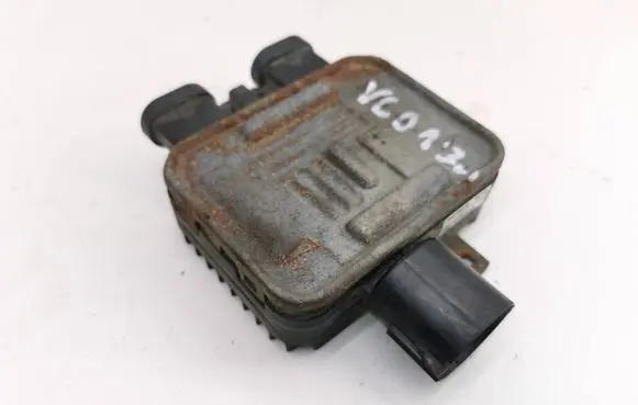 Volvo V60 Coolant fan relay 940009402 241023491212