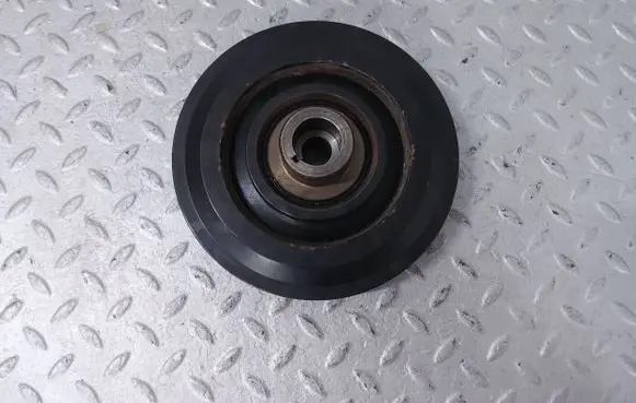 BMW 5 F10 F11 Crankshaft pulley 7570263 11237570263