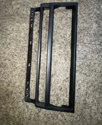 BMW 5 E39 Radio/GPS head unit trim 8247302