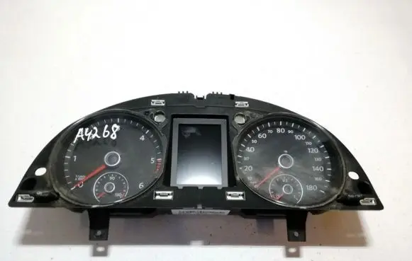 Volkswagen PASSAT CC Speedometer (instrument cluster) a2c53219792 a2c53375942