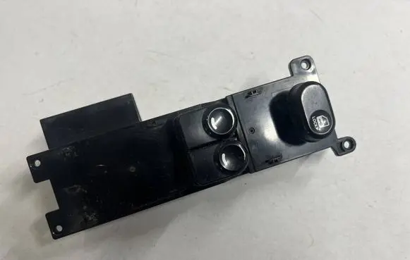Hyundai i30 Electric window control switch 935702l100