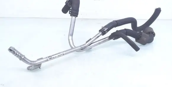Volkswagen Caddy Fuel line pipe 04L201360M