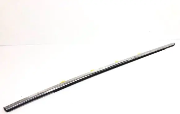 Honda CR-V Loading door glass trim molding 