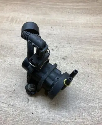 Opel Astra J Vacuum valve 09158200