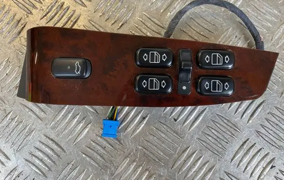 Mercedes-Benz S W220 Electric window control switch 