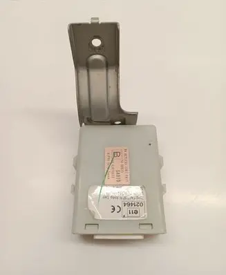 Subaru Forester SG Door central lock control unit/module 88035SA010 4J07002K BU28N00000