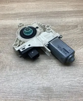 Audi A6 S6 C6 4F Rear door window regulator motor 4F0959801F