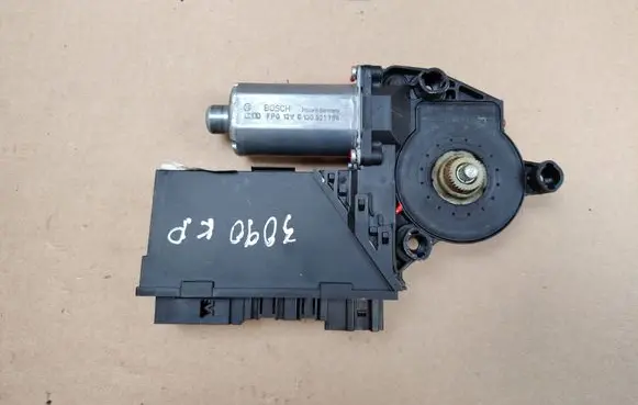 Porsche Cayenne (9PA) Front door window regulator motor 3D1959793E
