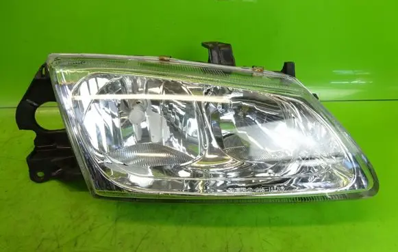 Nissan Almera N16 Headlight/headlamp