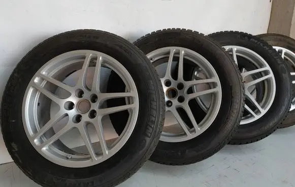 Porsche Macan (95B) R18 alloy rim 