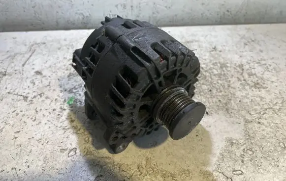 Volkswagen Caddy Generator/alternator 03L903023L 116231884 2612004E