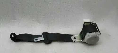 Mitsubishi Lancer VIII Third row seat belt 7000A224XA