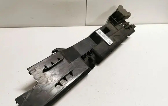 BMW X5 E70 Side radiator support slam panel 7799761
